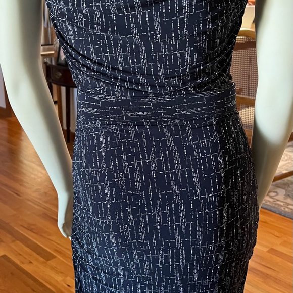 🎉HP🎉 The Limited Dress - Versatile - Picture 5 of 10